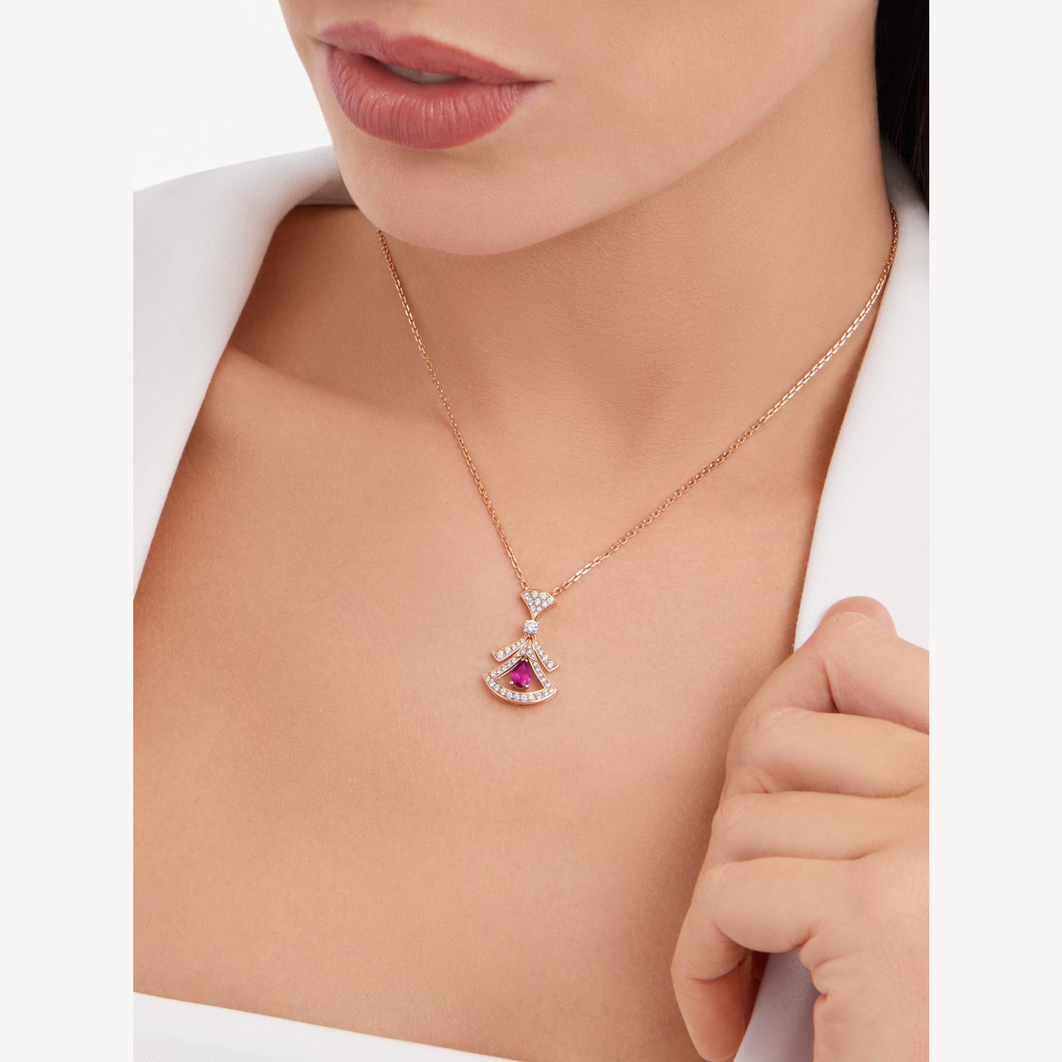 18K BVLGARI BVLGARI Dream Pearls Diamond Necklace