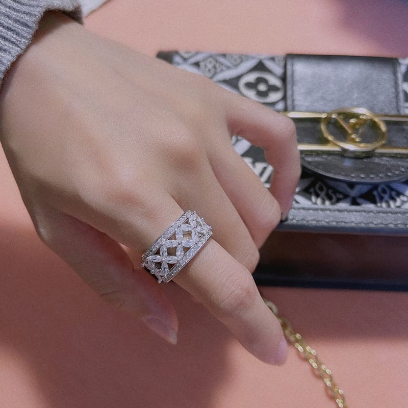18K Tiffany Victoria  Ring