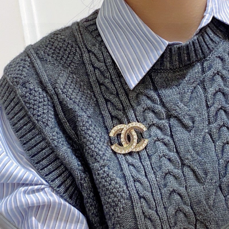 18K  Chanel Diamond Gold Brooch