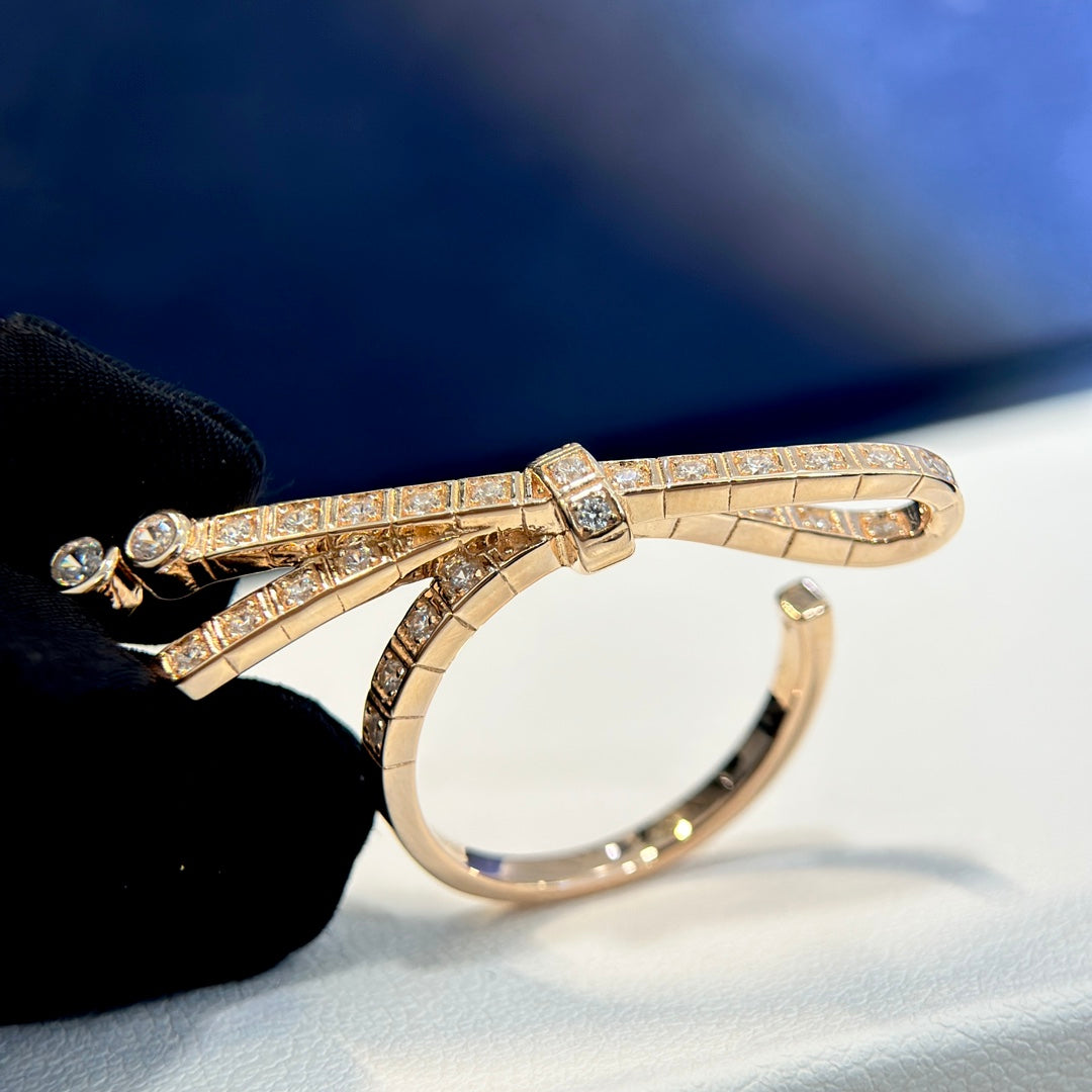 18K  Chanel Ruban Diamonds Ring