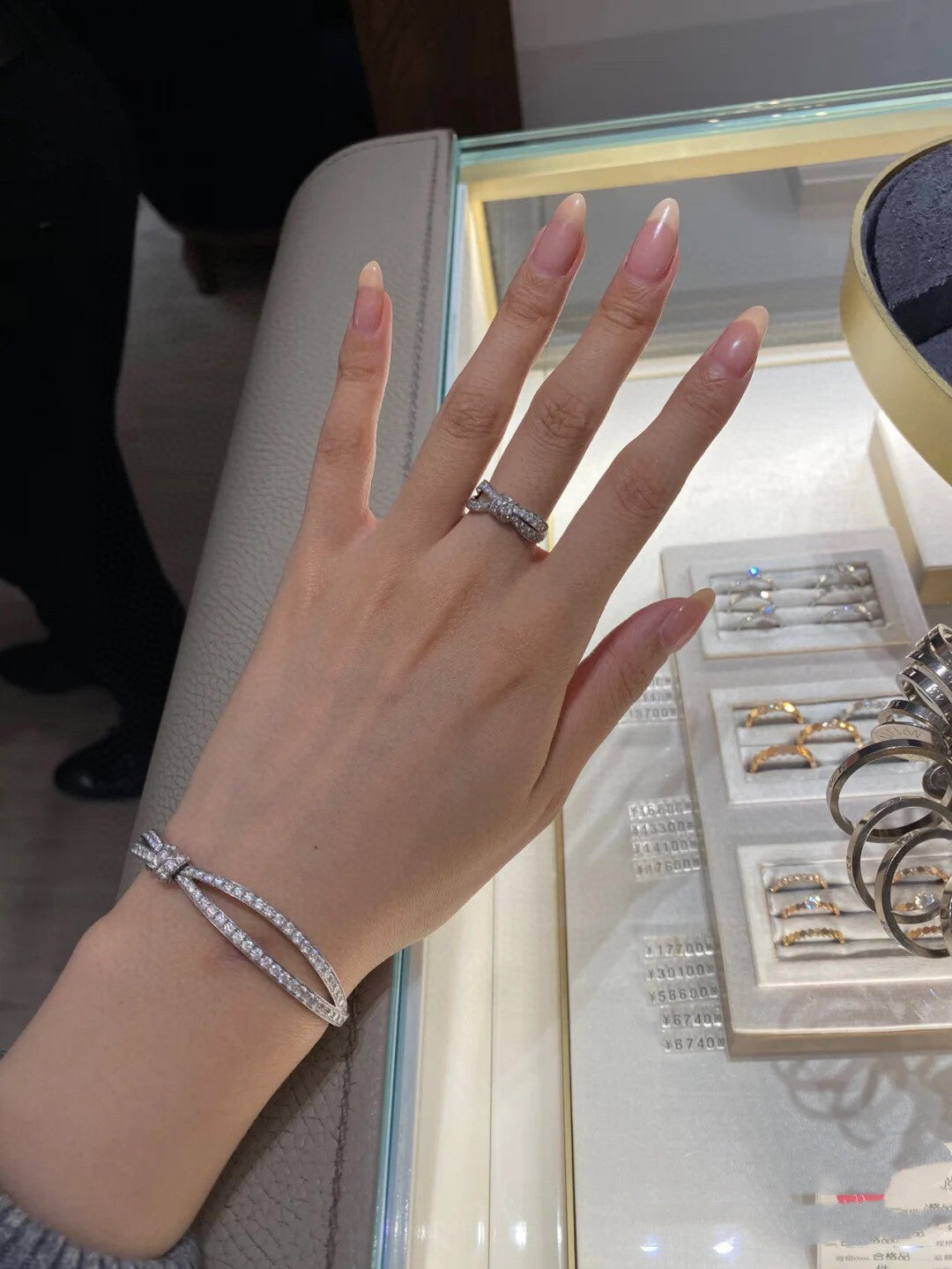 18K Diamond Ring